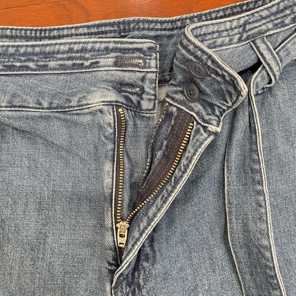 Gap Shorts - Picture 4 of 6